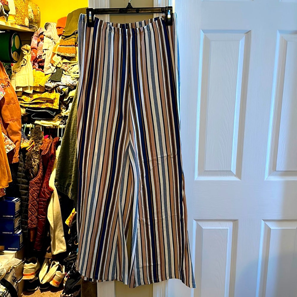 Juniper Blue striped Bellbottoms. Size large. NWT.